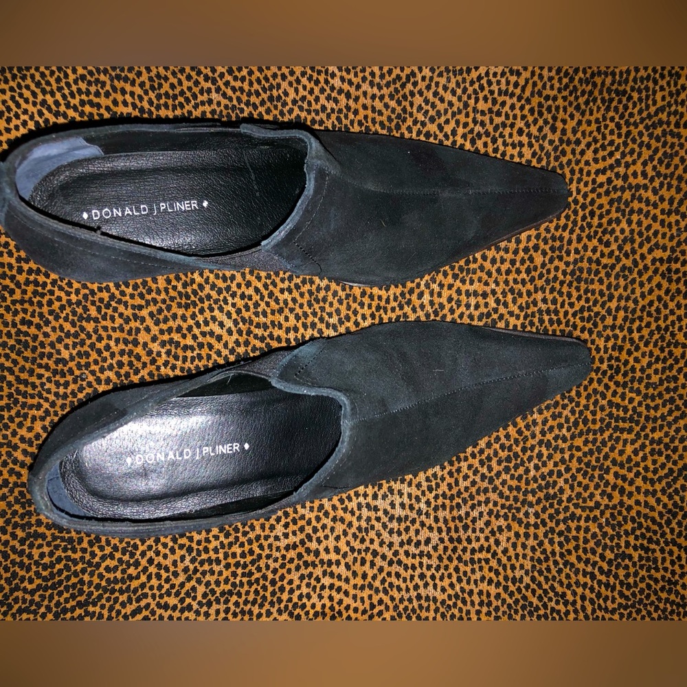 Fabulous Donald Pliner black suede pumps/ ankle boots.